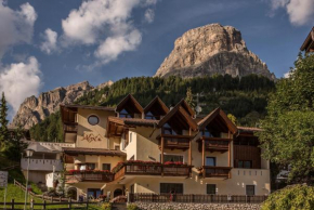  Alpin Apartments Colfosco  Корвара